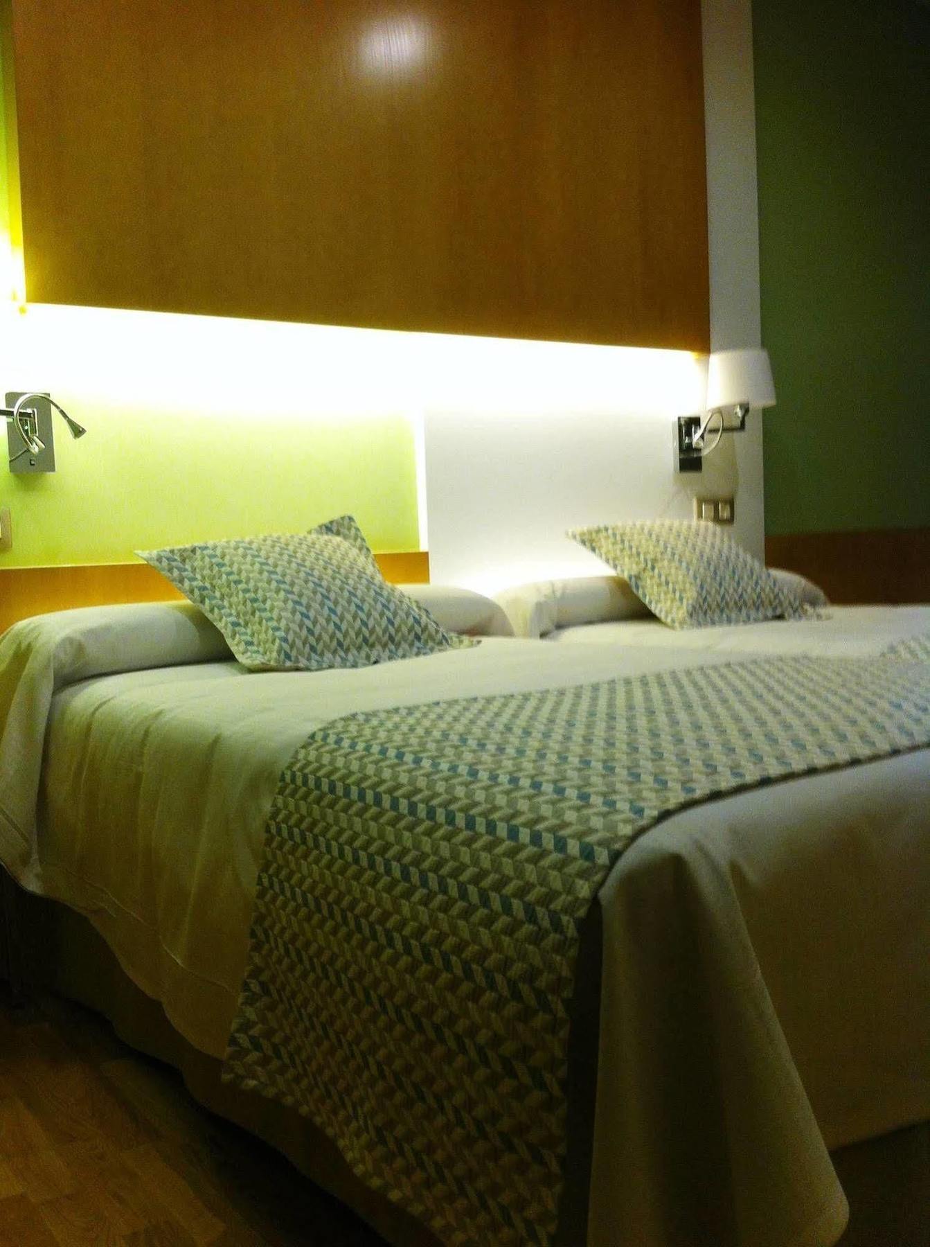 My Rooms City Hotel Camino De Santiago Los Tomillares المظهر الخارجي الصورة